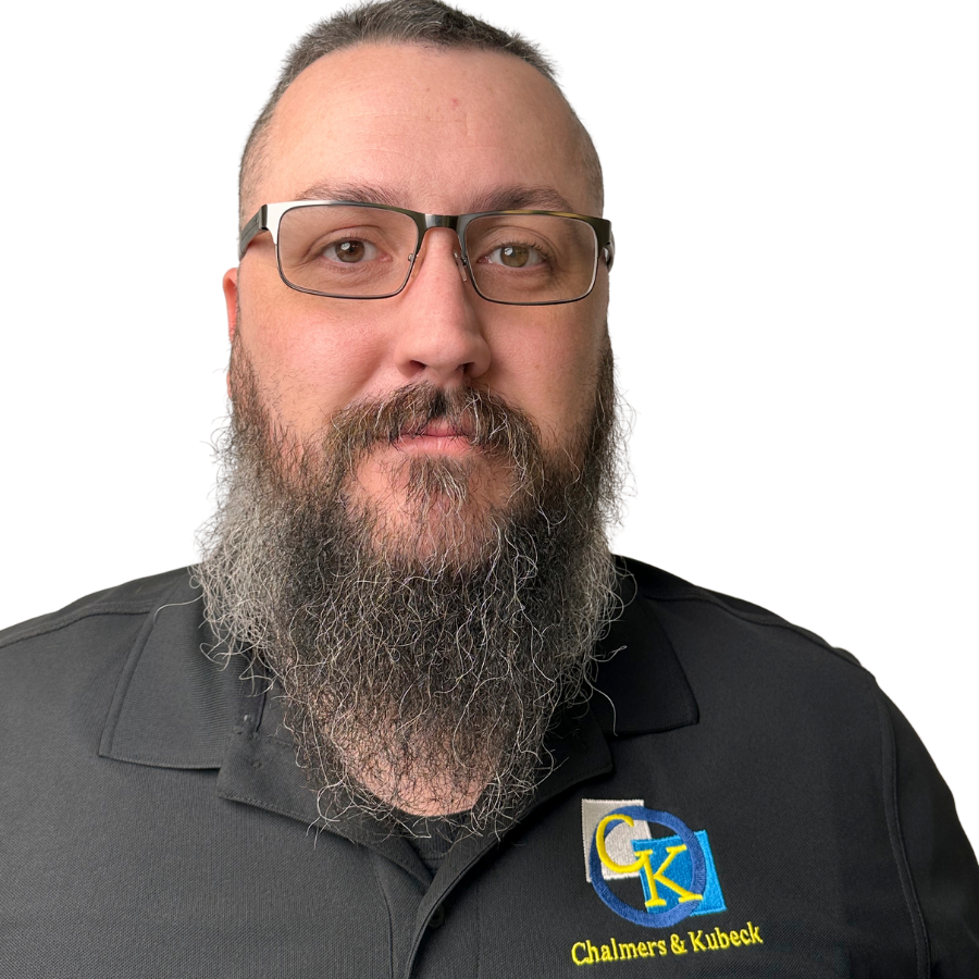 headshot image of Aaron McQueeny